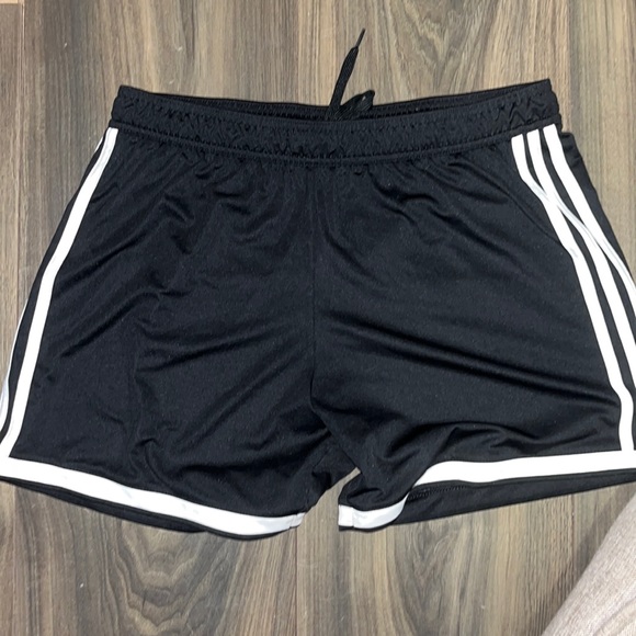 ADIDAS SOCCER SHORTS - Picture 1 of 2